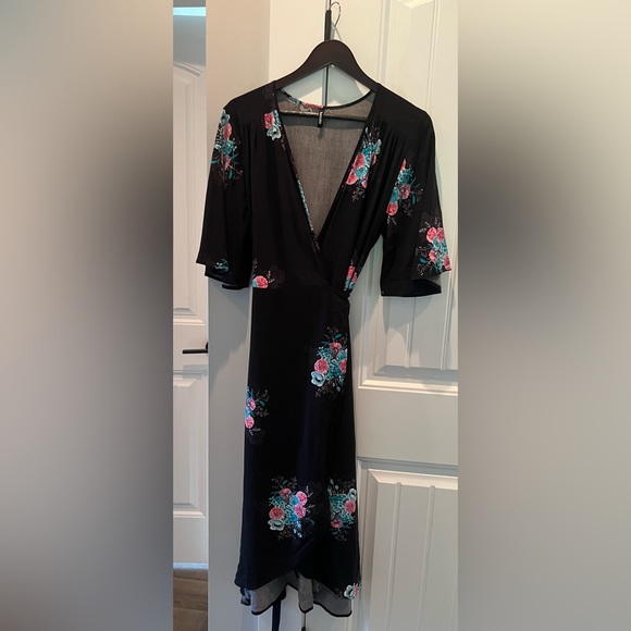 🪻Viscose Kensie floral kimono wrap - Picture 3 of 6